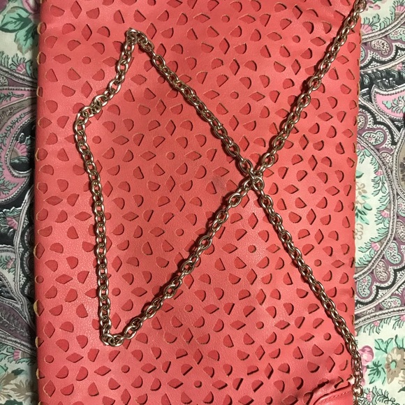 Clutch - Picture 3 of 3